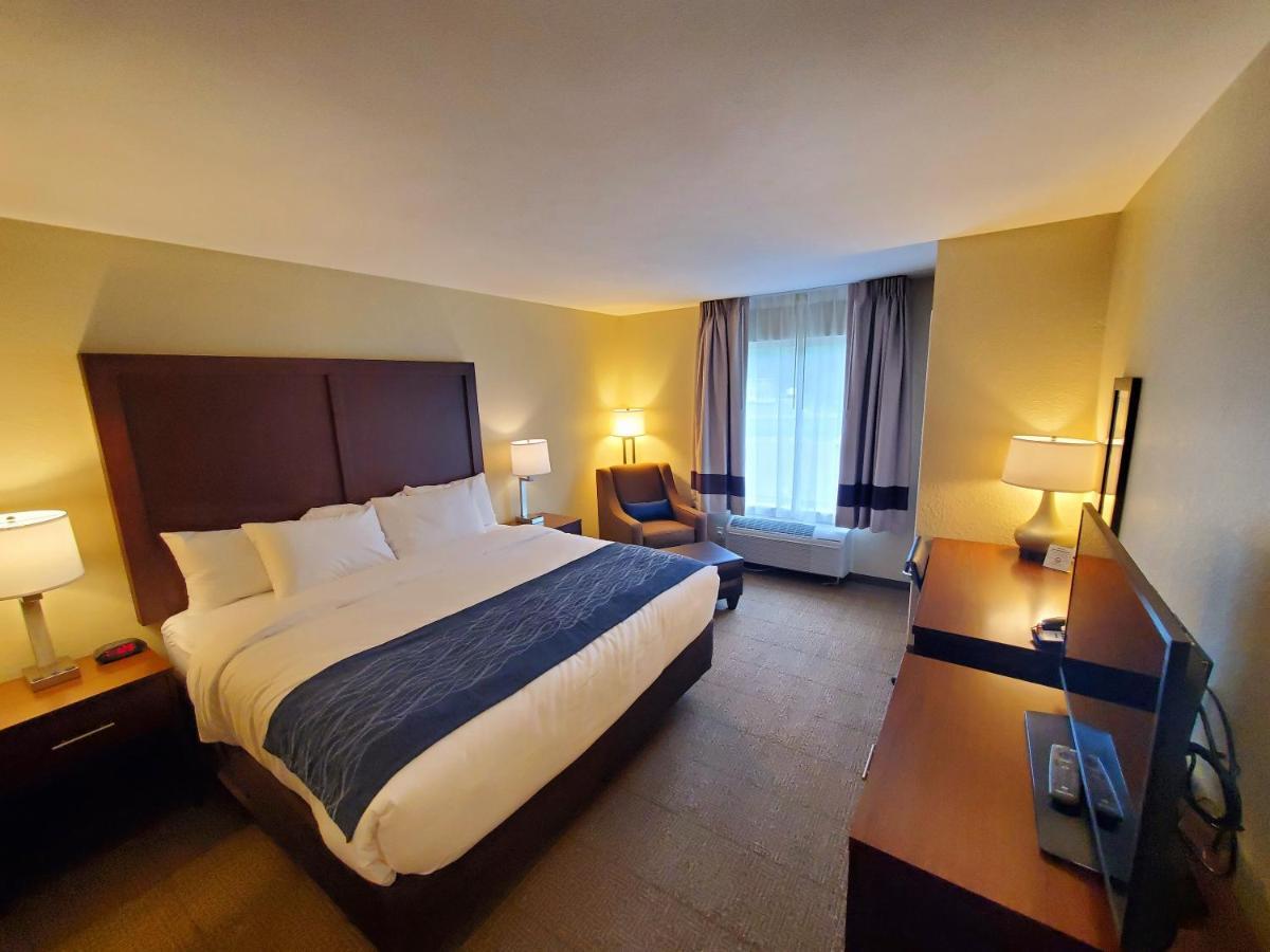 Comfort Inn & Suites Munising-Lakefront Exteriör bild